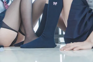 《她（制服×制服）》｜木棉棉&桜桃喵 · 37张写真