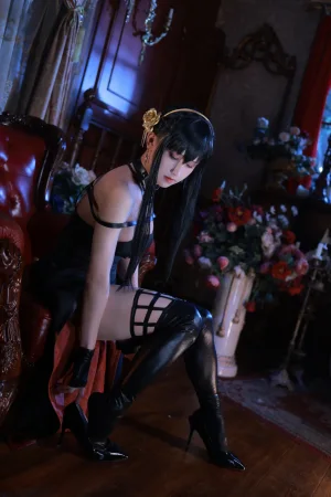 《约尔礼服》｜桜满三时 · 45张写真