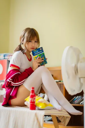 《红色体操服》｜小仓千代 · 48张写真