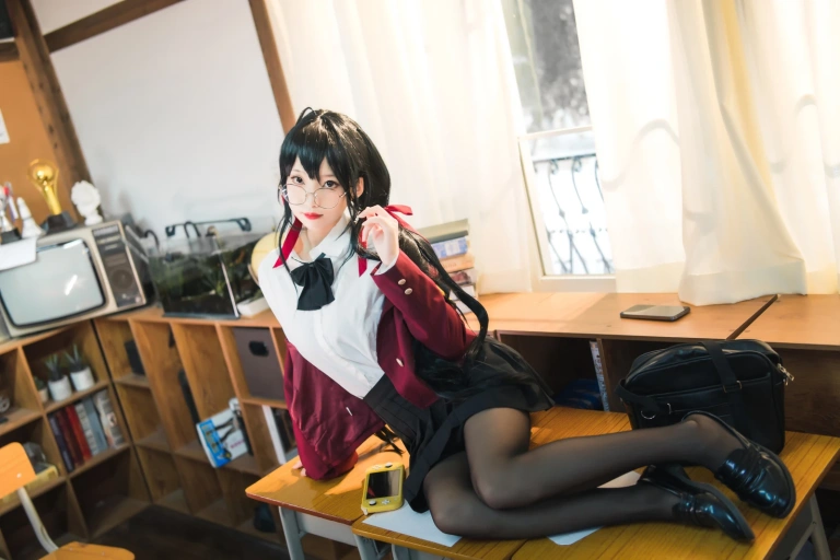 《碧蓝航线 大凤JK》｜狐玖玖 · 20张写真
