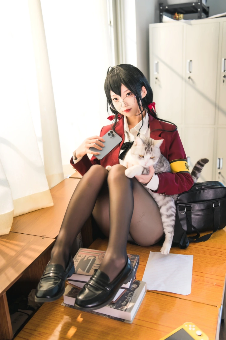 《碧蓝航线 大凤JK》｜狐玖玖 · 20张写真