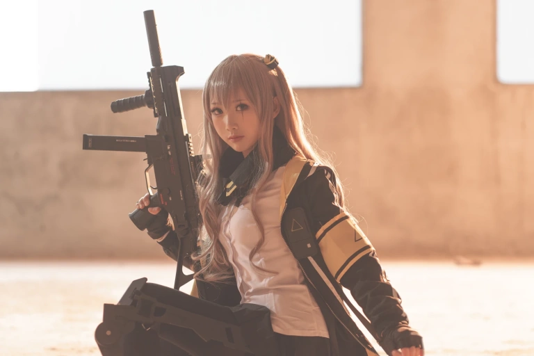 《UMP45》｜面饼仙儿 · 26张写真