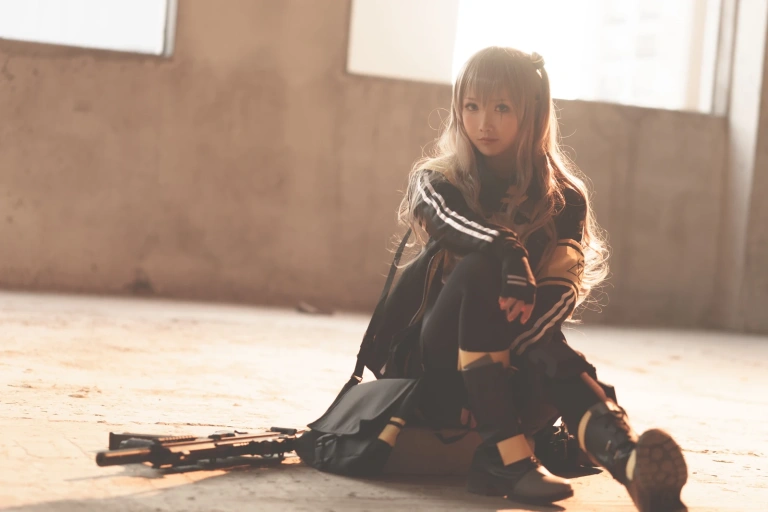 《UMP45》｜面饼仙儿 · 26张写真