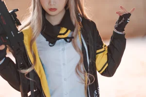 《UMP45》｜面饼仙儿 · 26张写真