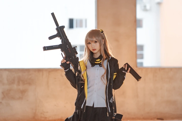 《UMP45》｜面饼仙儿 · 26张写真