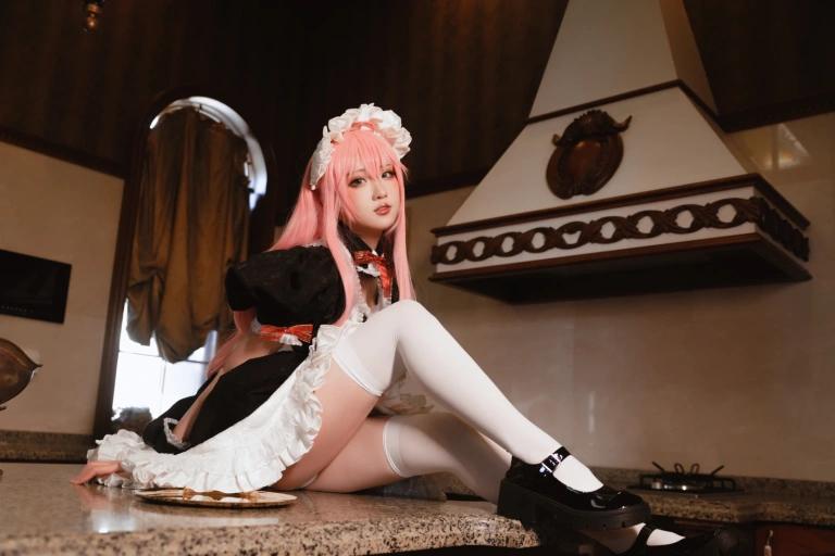 《女仆》｜瓦斯塔亚小龙虾 · 15张写真