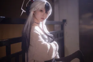 《蔚蓝档案 鬼方佳代子礼服》｜矢量鱼 · 32张写真