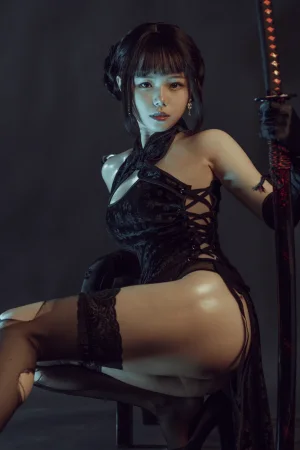 《穿旗袍耍剑》｜七月喵子 · 32张写真