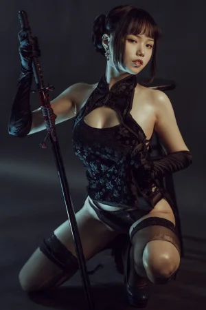 《穿旗袍耍剑》｜七月喵子 · 32张写真