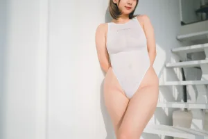 《透明泳装》｜浅安安 · 49张写真