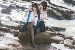 《水手服百合黑丝》｜三無人型&不呆猫 · 51张写真、1 个视频