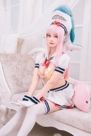 《索尼子双鱼座》｜蜜汁猫裘 · 12张写真
