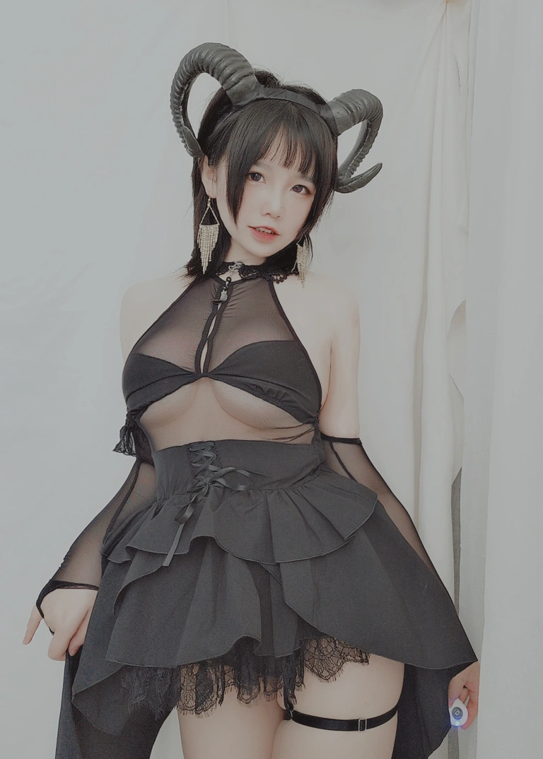 《玛修杂图》｜阿半今天很开心 · 20张写真