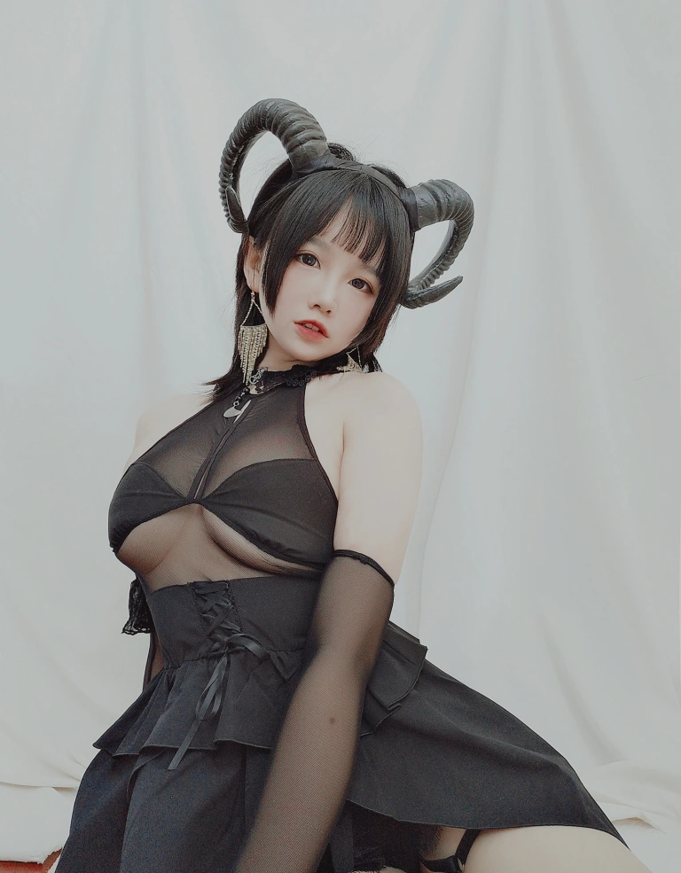 《玛修杂图》｜阿半今天很开心 · 20张写真