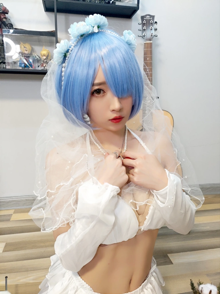 《蕾姆婚纱》｜小女巫露娜 · 29张写真