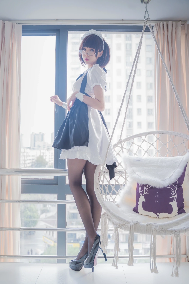 《黑丝女仆》｜西园寺南歌 · 45张写真、2 个视频