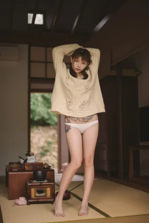 《私房》｜凛子酱 · 66张写真