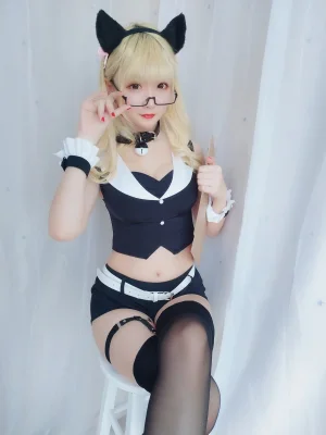 《VOL.5 恶女秘书包》｜星之迟迟 · 59张写真