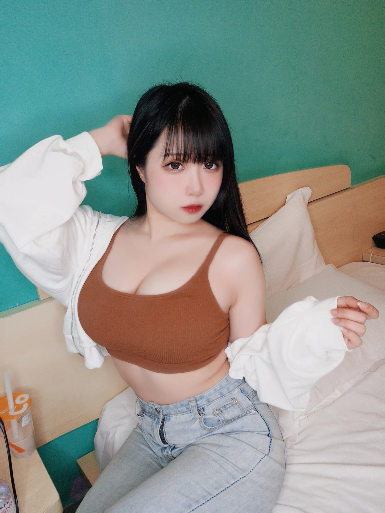 《运动内搭》｜贞子蜜桃 · 10张写真、1 个视频