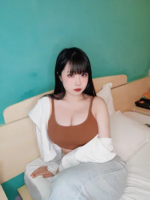《运动内搭》｜贞子蜜桃 · 10张写真、1 个视频