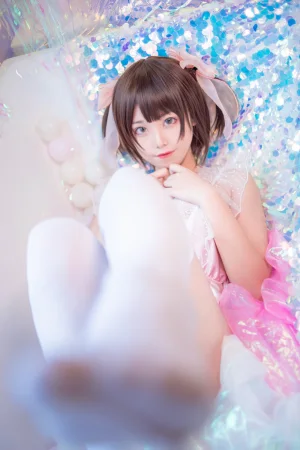 《粉色私房》｜蜜汁猫裘 · 14张写真