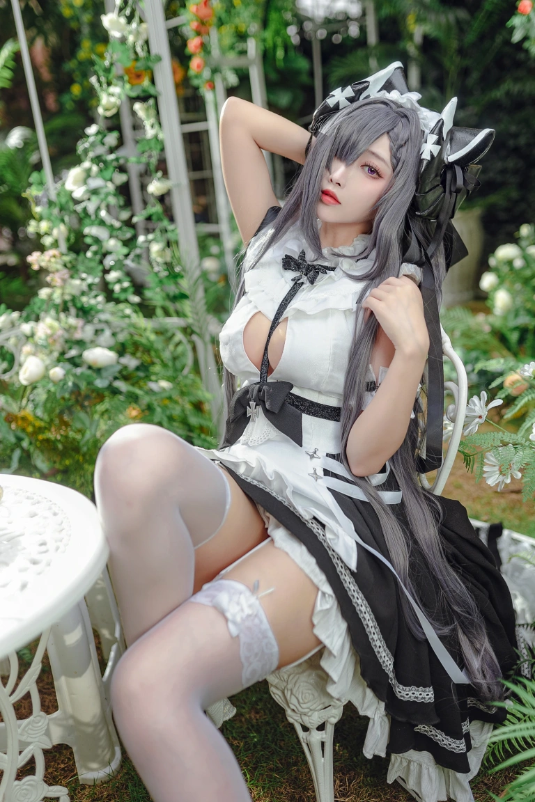 《奥古斯特 女仆装》｜宮本桜 · 20张写真