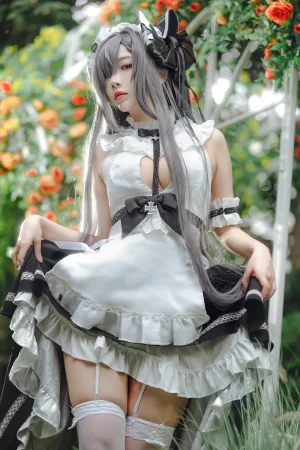《奥古斯特 女仆装》｜宮本桜 · 20张写真