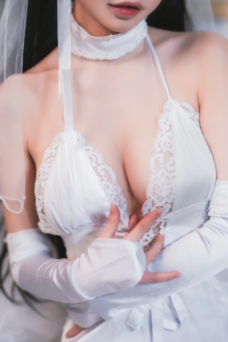 《爱宕白花誓言》｜可可老师 · 25张写真