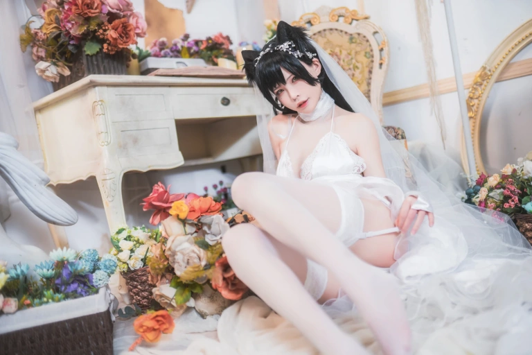 《爱宕白花誓言》｜可可老师 · 25张写真