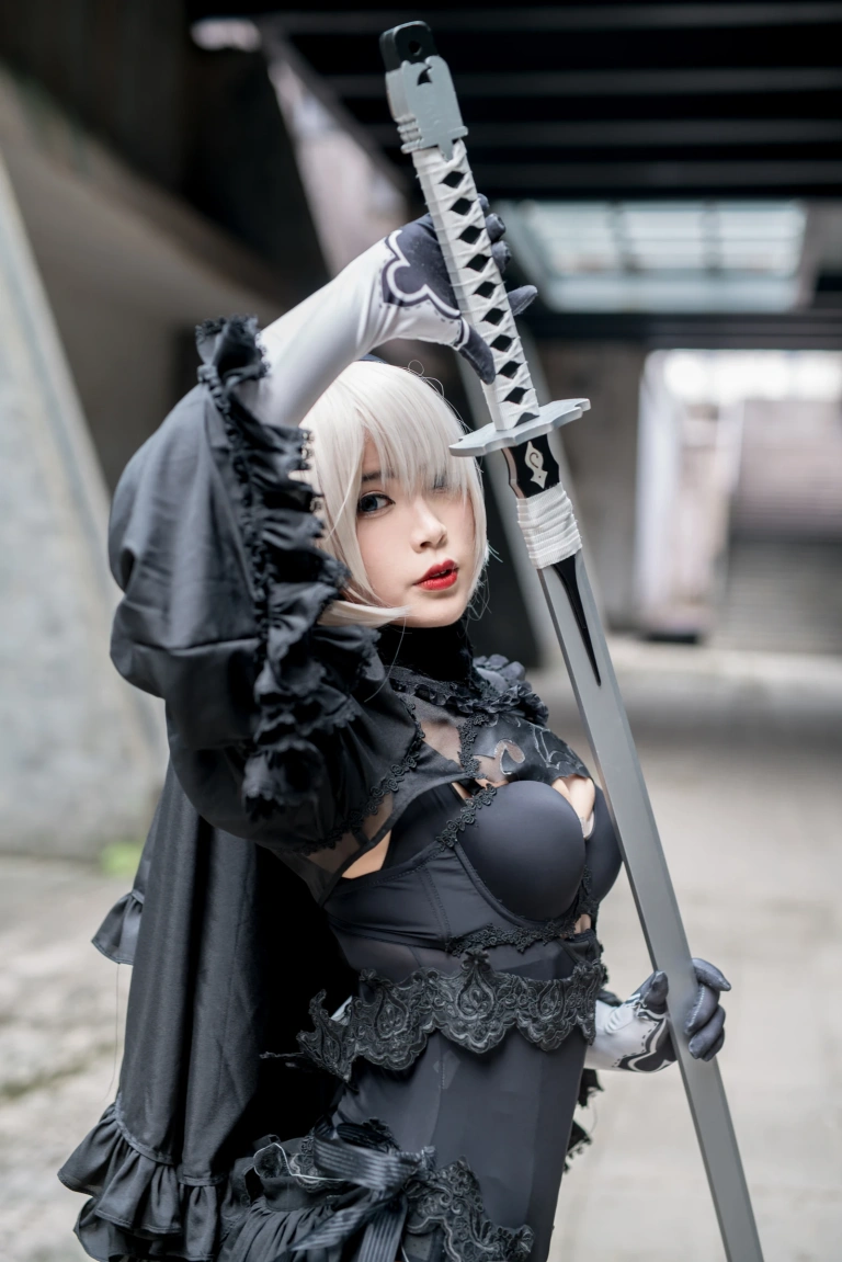 《黑白2B》｜白烨 · 131张写真