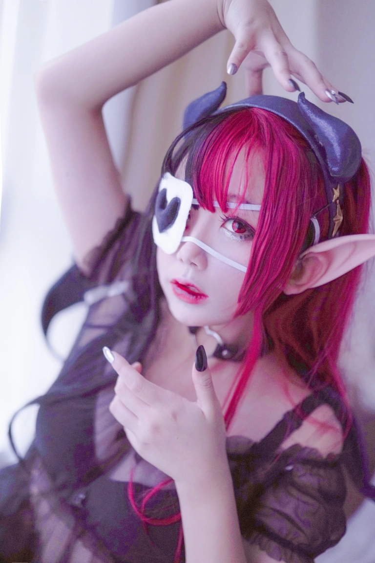 《红色使魔》｜日奈娇(椎名莜) · 40张写真