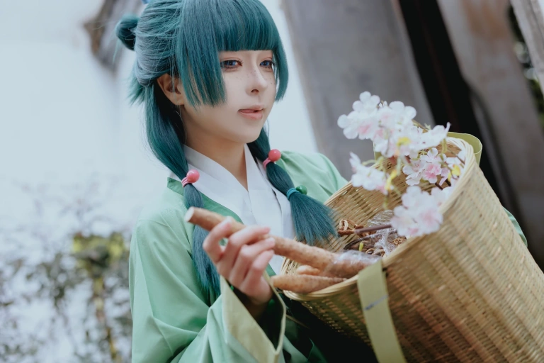 《药屋少女的呢喃 猫猫》｜矢量鱼 · 52张写真