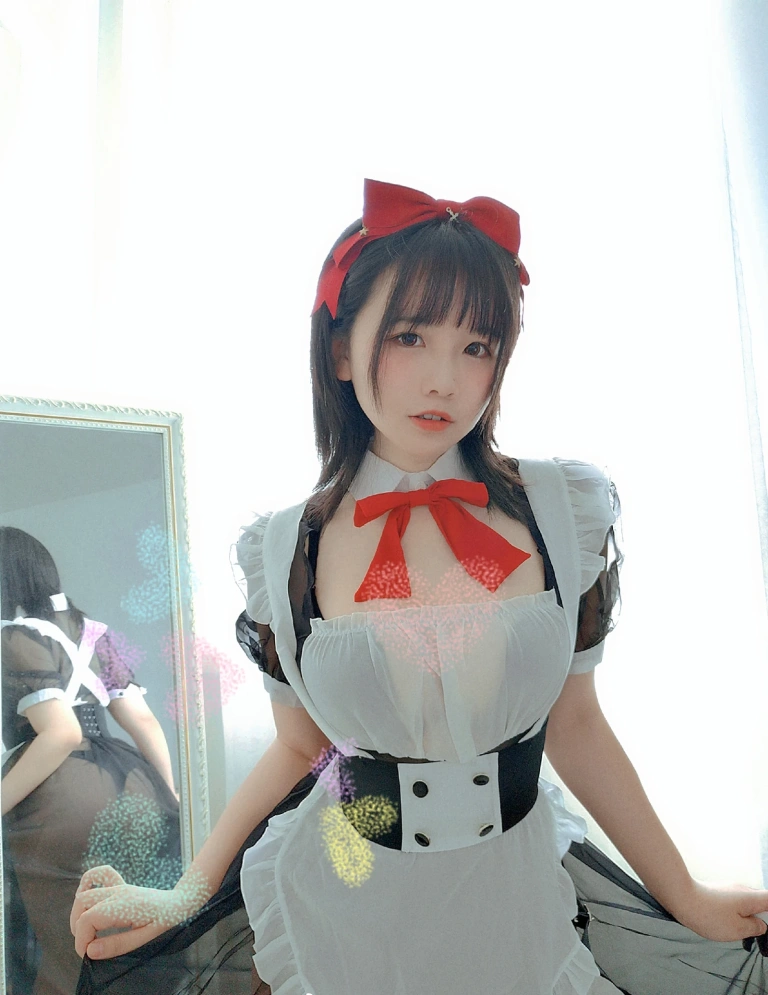 《女仆》｜阿半今天很开心 · 9张写真
