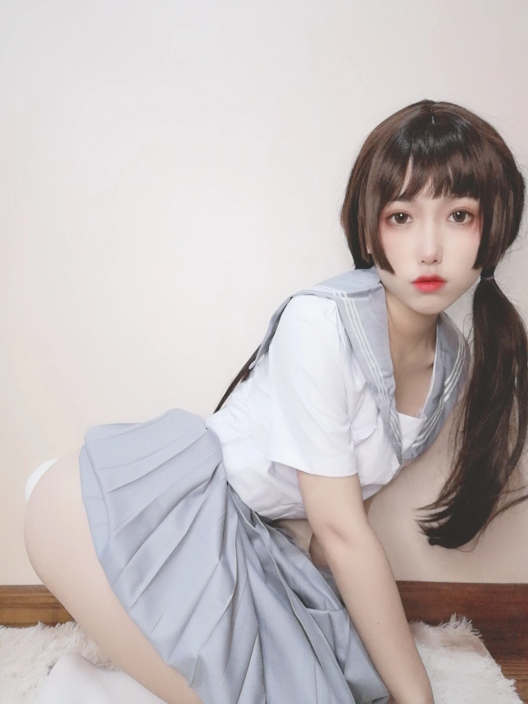 《白丝jk》｜芋圆侑子 · 72张写真、8 个视频