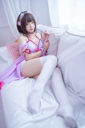 《加藤惠睡衣》｜蜜汁猫裘 · 14张写真