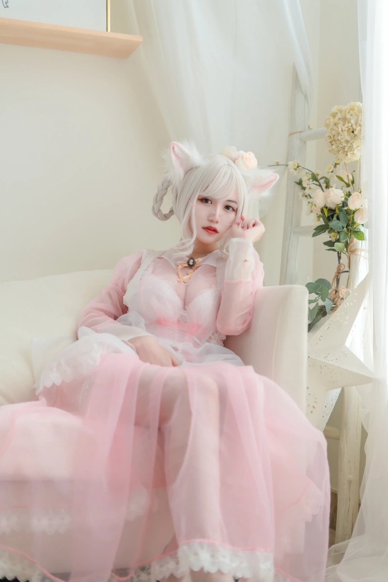《透明女仆粉色》｜小仓千代 · 24张写真