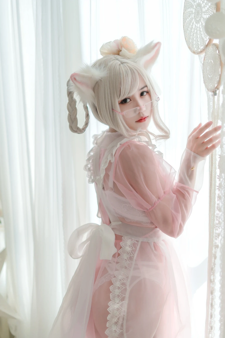《透明女仆粉色》｜小仓千代 · 24张写真