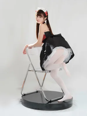 《红衣小女仆》｜河豚抚子 · 25张写真