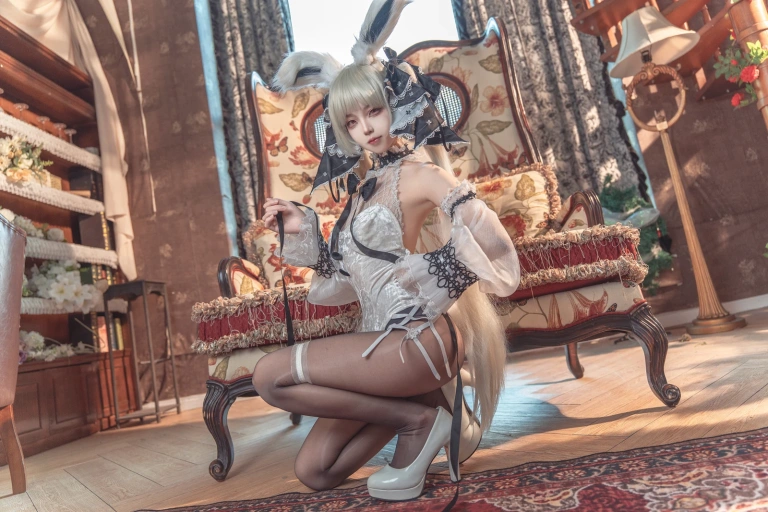 《碧蓝航线 可畏 白兔女郎》｜狐玖玖 · 25张写真