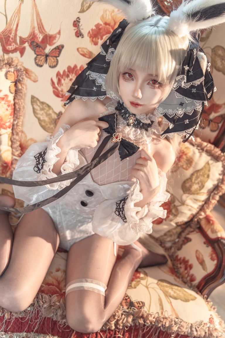 《碧蓝航线 可畏 白兔女郎》｜狐玖玖 · 25张写真