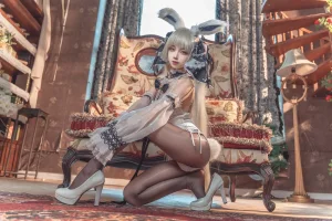 《碧蓝航线 可畏 白兔女郎》｜狐玖玖 · 25张写真
