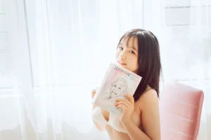 《私房》｜阿半今天很开心 · 26张写真