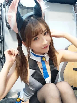 《伊俐亚猫娘》｜小女巫露娜 · 30张写真