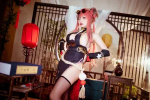 《布莱默顿 功夫少女》｜是一只熊仔 · 30张写真