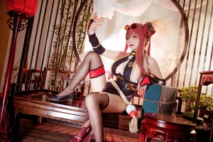 《布莱默顿 功夫少女》｜是一只熊仔 · 30张写真