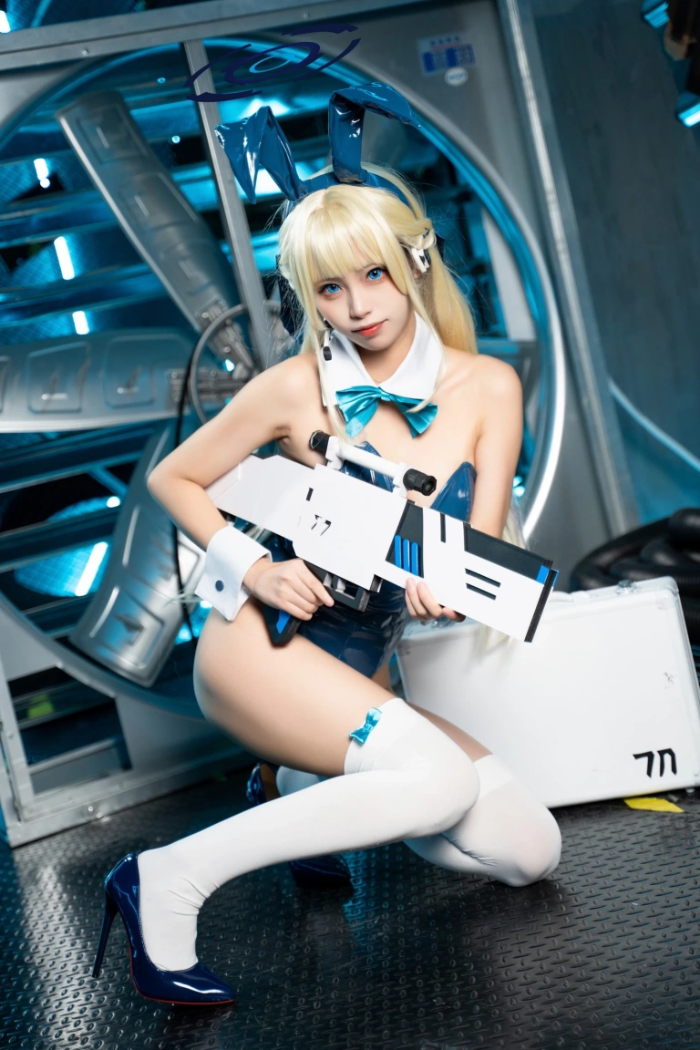 《蔚蓝档案 飞鸟马时兔女郎战斗服》｜三無人型 · 60张写真