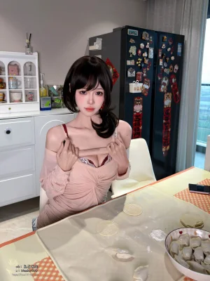 《岁末情书》｜麻薯好吃 · 105张写真、1 个视频