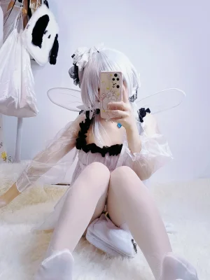 《碧蓝航线 小光辉》｜伊喵君 · 19张写真