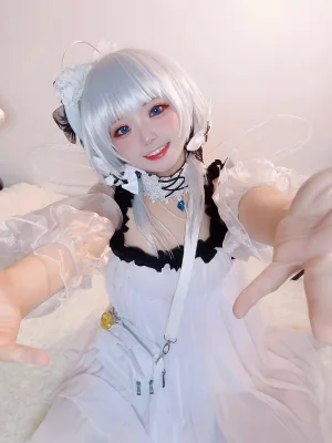 《碧蓝航线 小光辉》｜伊喵君 · 19张写真
