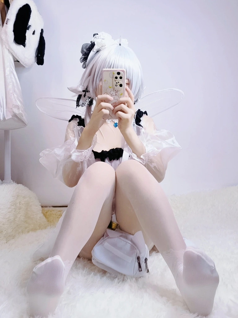 《碧蓝航线 小光辉》｜伊喵君 · 19张写真